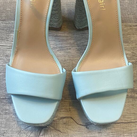 Madden Girl Omega Blue Faux Leather Platform Sandal Ankle Strap Heels NWOT - Picture 4 of 11
